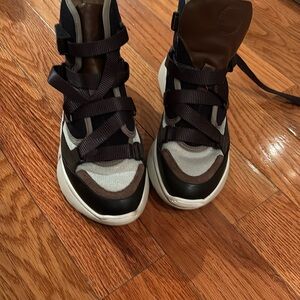 Chloe Black and Brown Sneakers with Modern Design